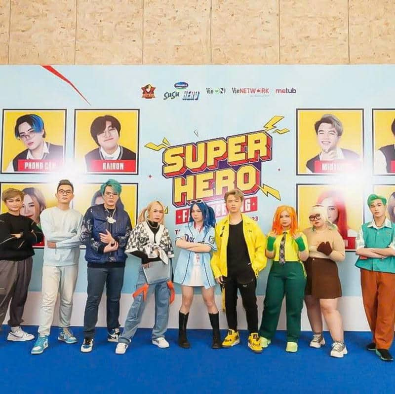 ảnh hero team ngoài đời